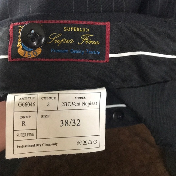 Full suit - Picture 6 of 6